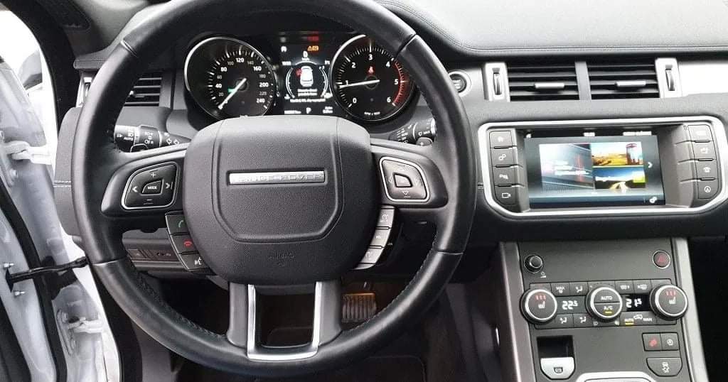 Range Rover Evoque – Image 19