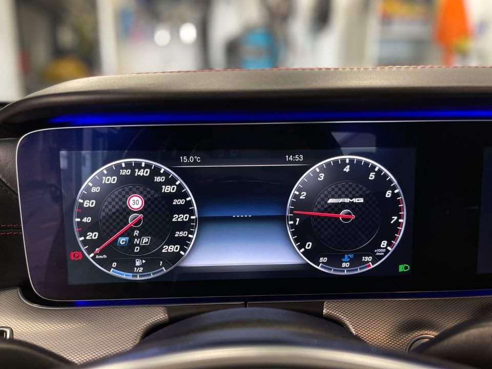 Mercedes-Benz Classe E BRABUS – Image 13