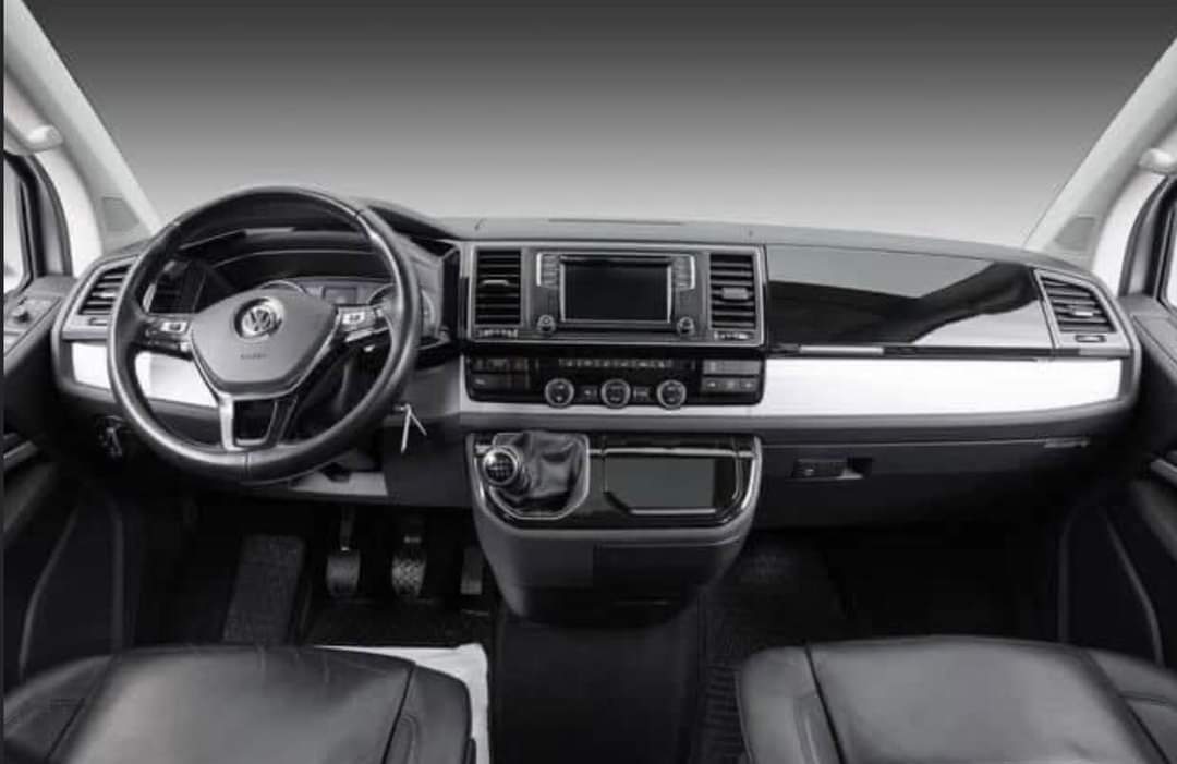 Volkswagen Caravelle – Image 12