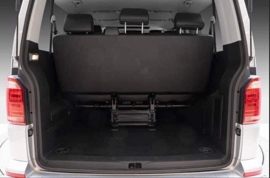 Volkswagen Caravelle – Image 21