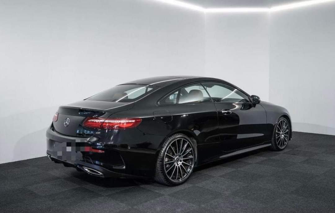 Mercedes-Benz E-Classe 200 Coupé AMG – Image 6