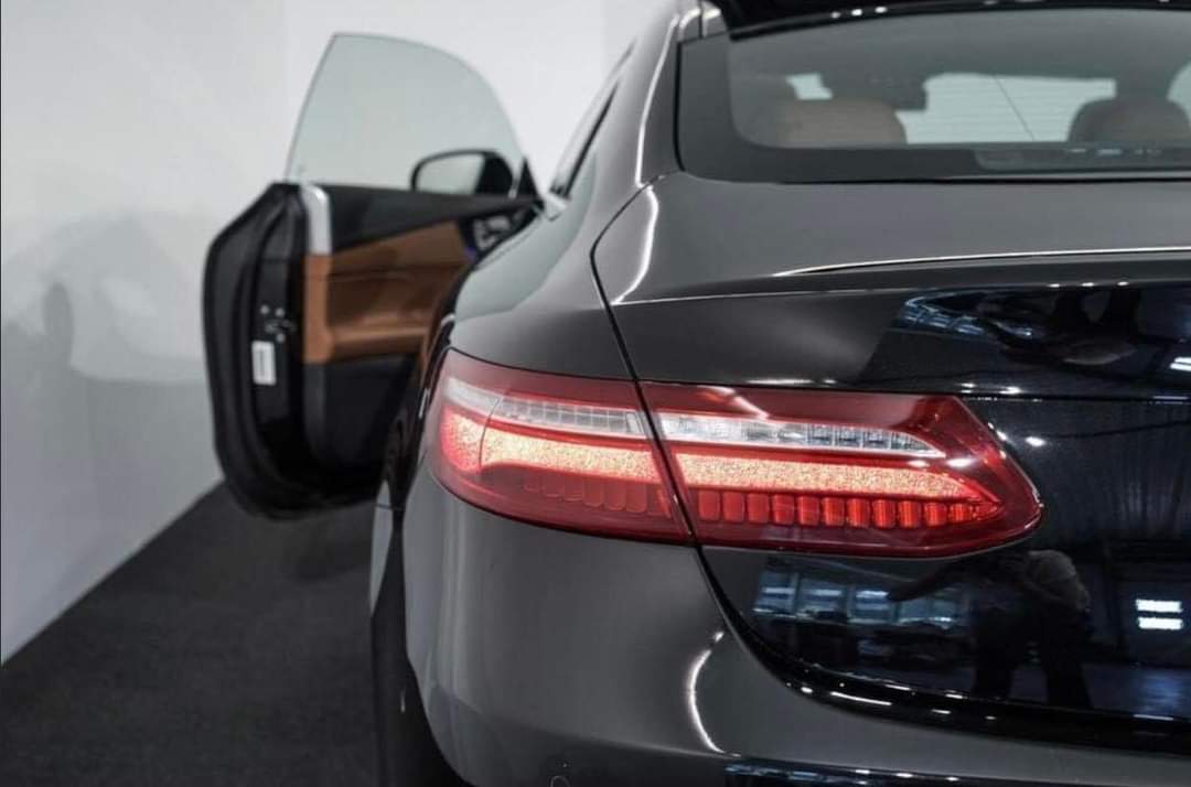 Mercedes-Benz E-Classe 200 Coupé AMG – Image 8
