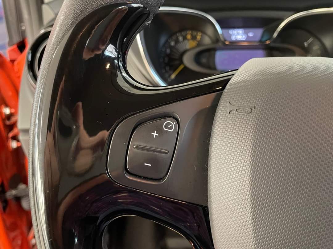 Renault Captur TCe 90 – Image 11