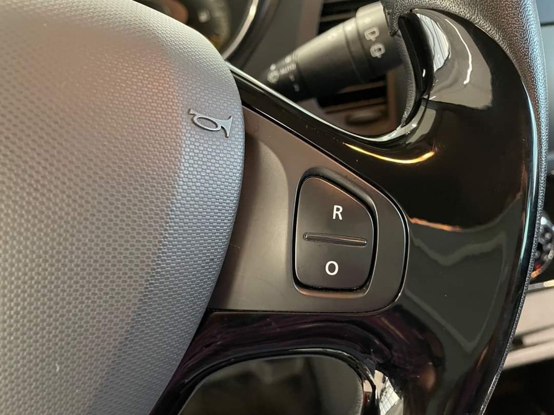 Renault Captur TCe 90 – Image 12