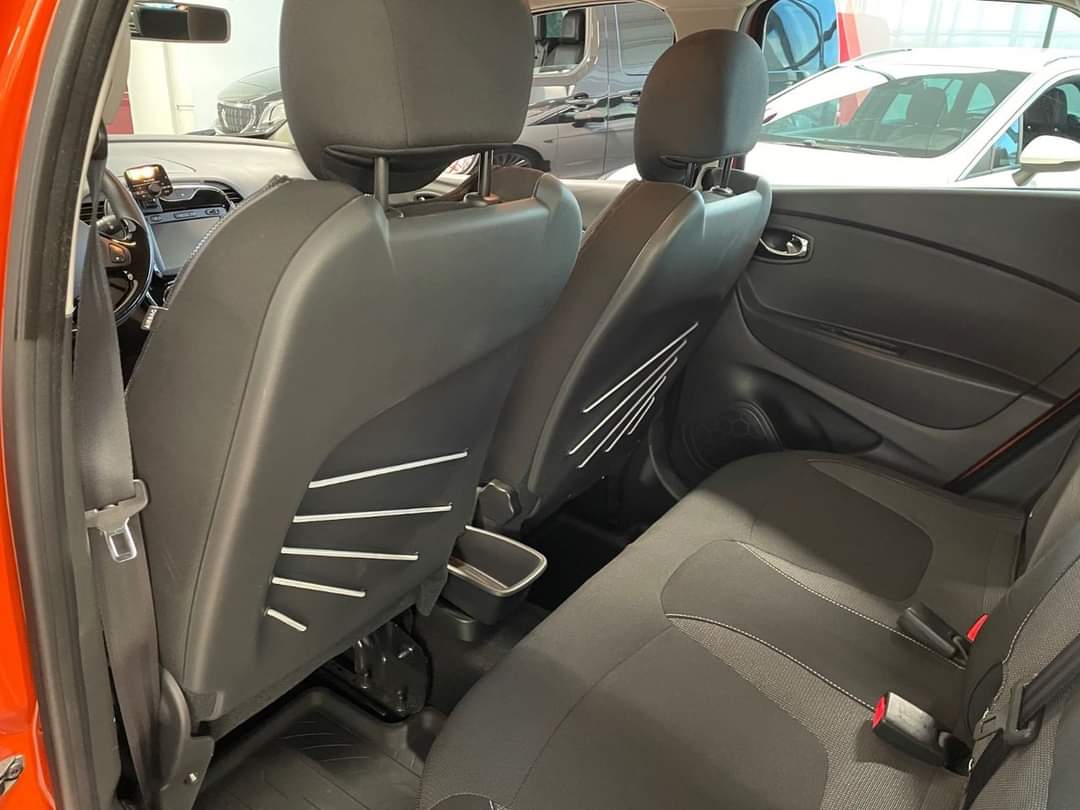 Renault Captur TCe 90 – Image 27