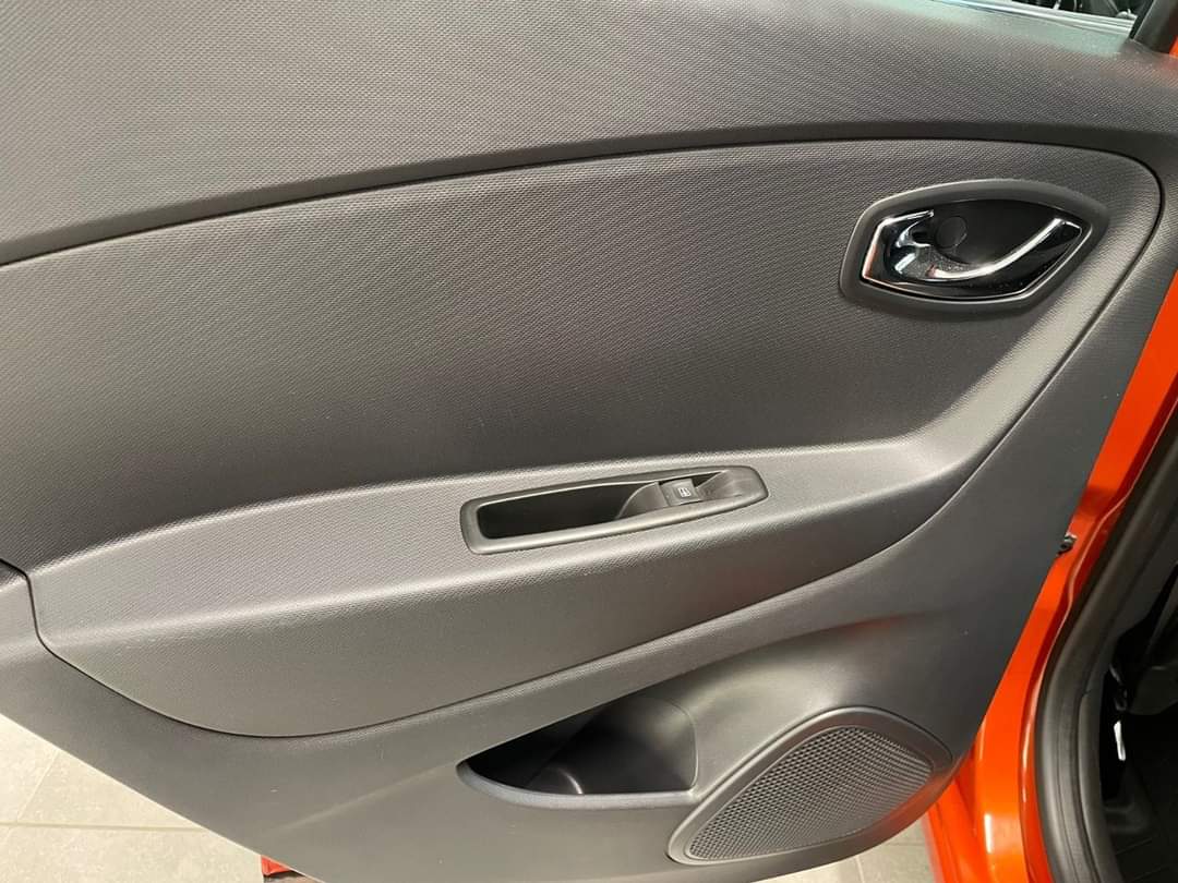 Renault Captur TCe 90 – Image 29