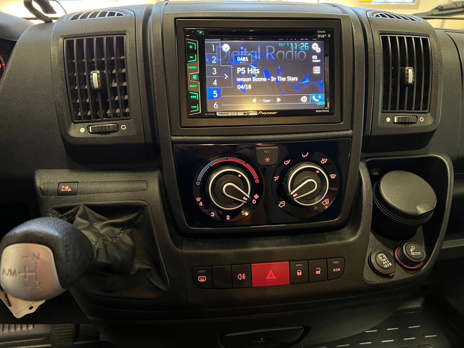 Camping-car Sunlight T67 148 ch. Distributeur automatique. – Image 11