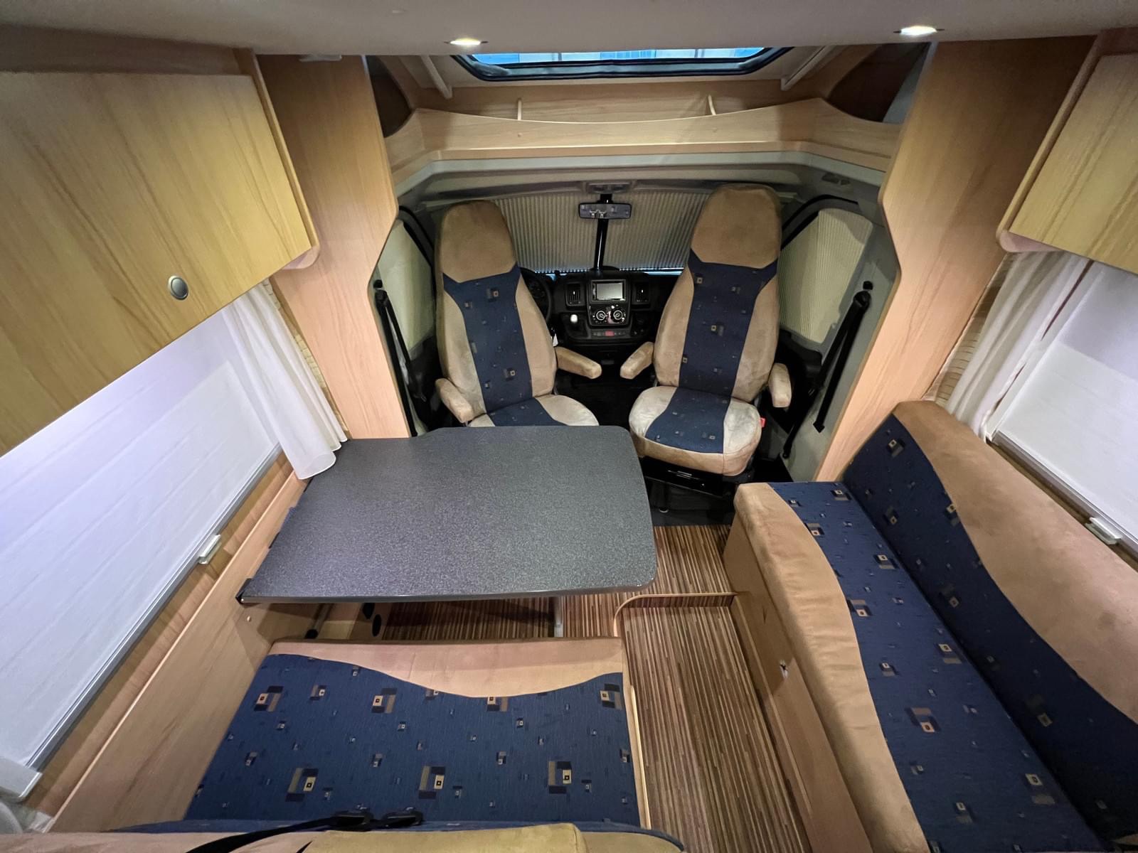 Camping-car Sunlight T67 148 ch. Distributeur automatique. – Image 13