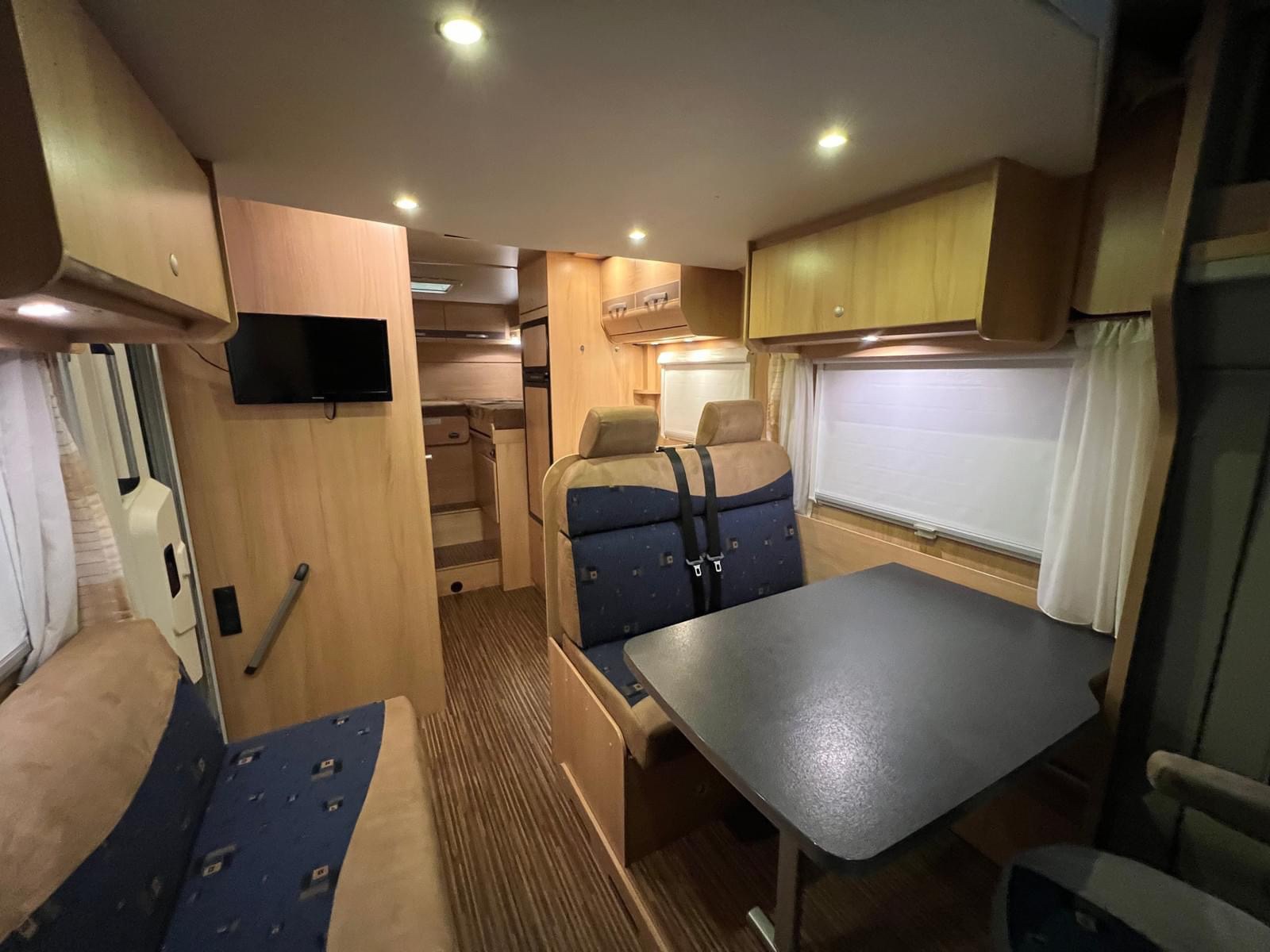 Camping-car Sunlight T67 148 ch. Distributeur automatique. – Image 18