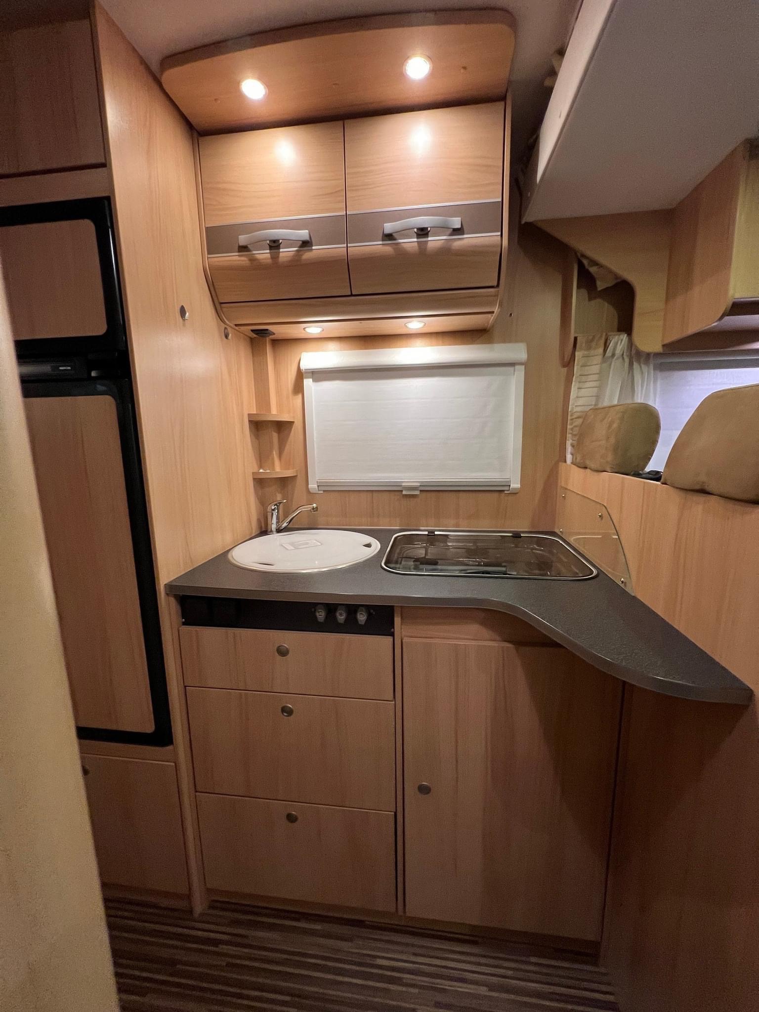 Camping-car Sunlight T67 148 ch. Distributeur automatique. – Image 20