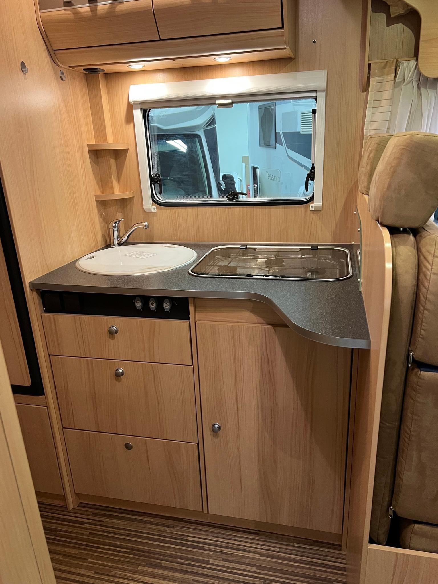 Camping-car Sunlight T67 148 ch. Distributeur automatique. – Image 21