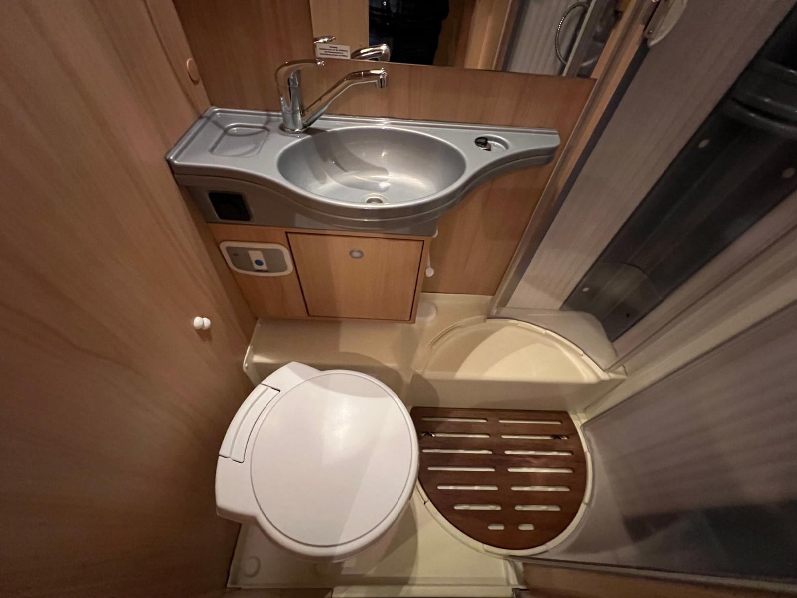 Camping-car Sunlight T67 148 ch. Distributeur automatique. – Image 34