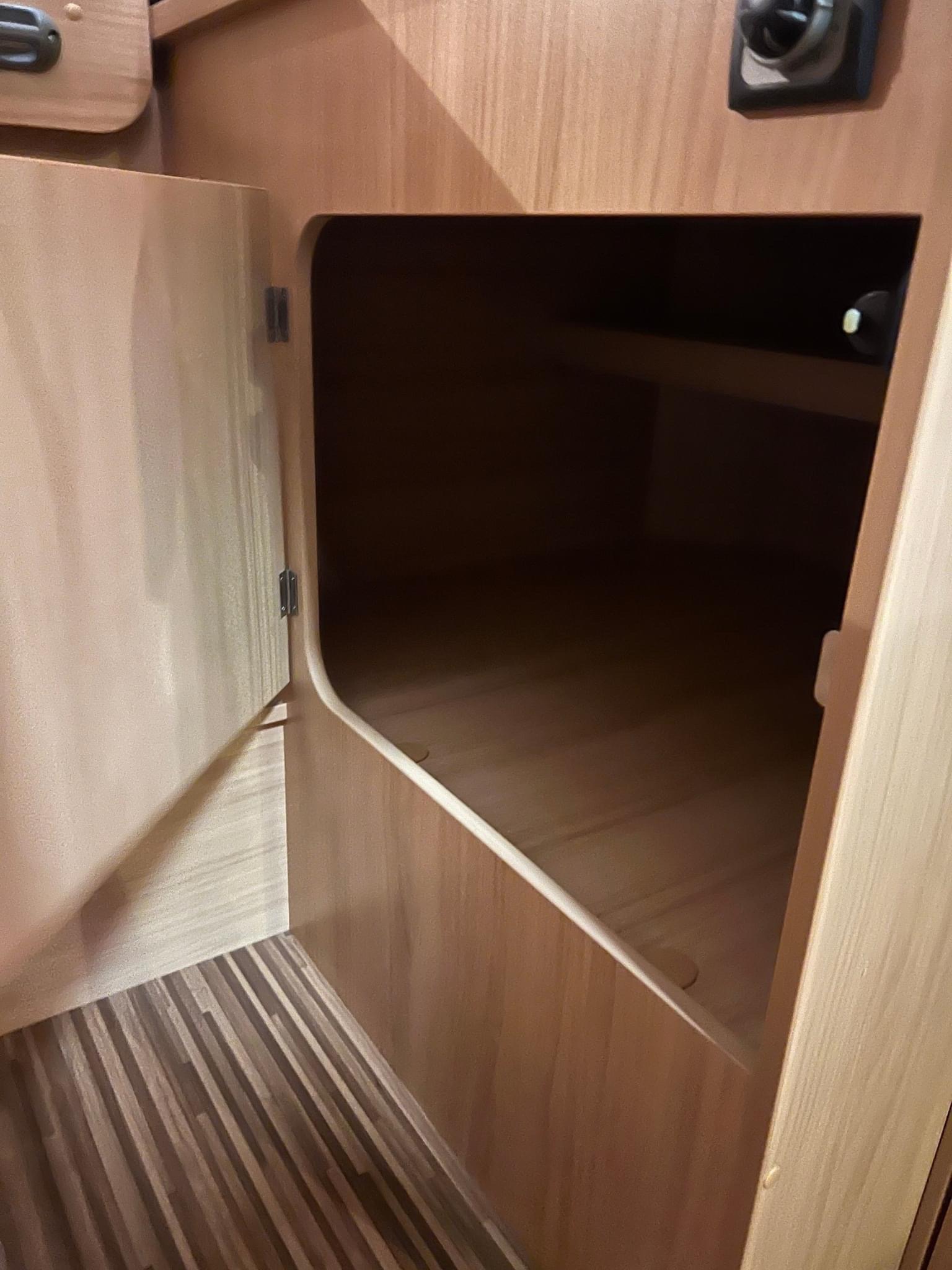 Camping-car Sunlight T67 148 ch. Distributeur automatique. – Image 44