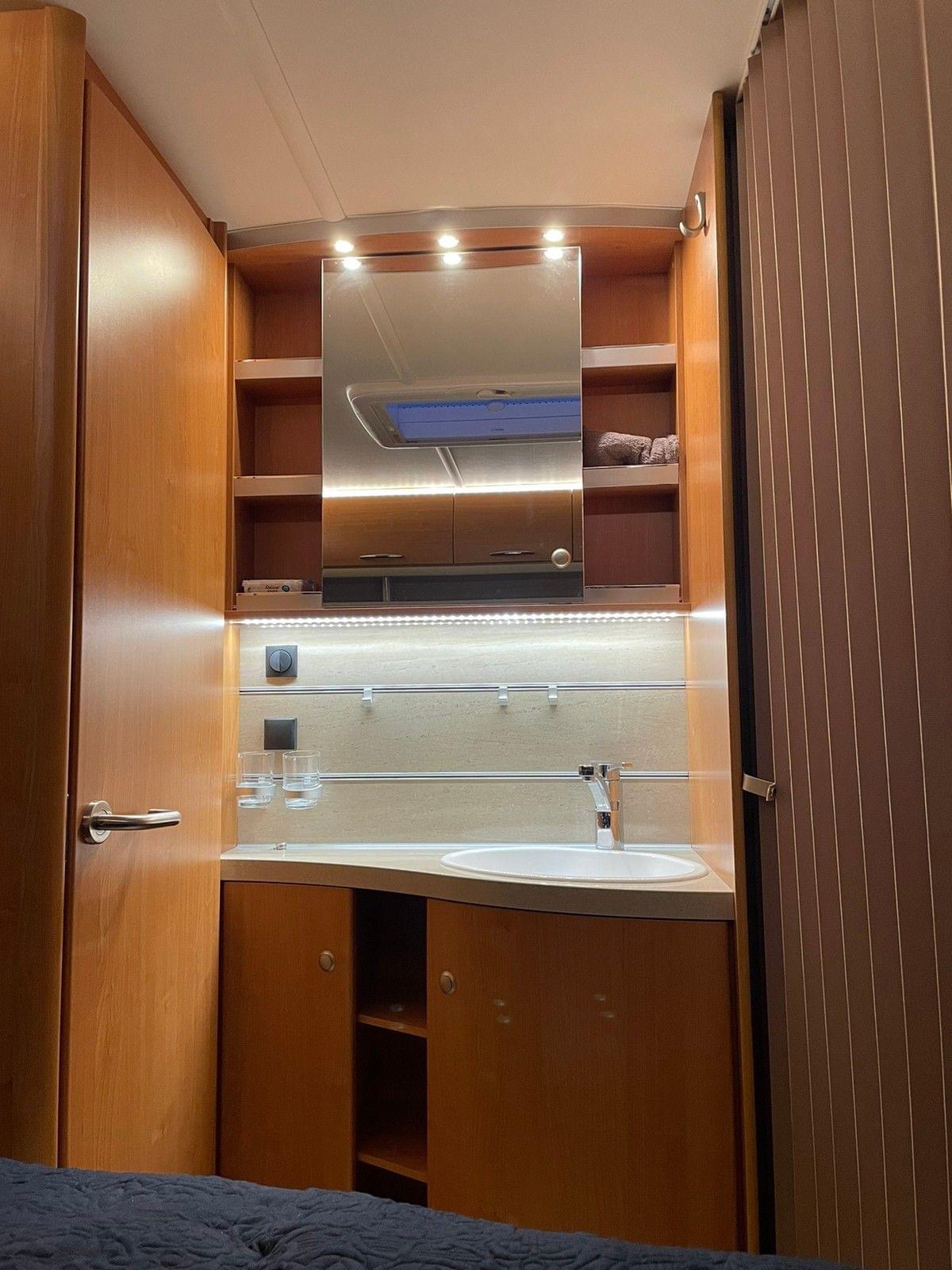 Caravane Fendt Saphir 650 SKM Année 2014 – Image 14