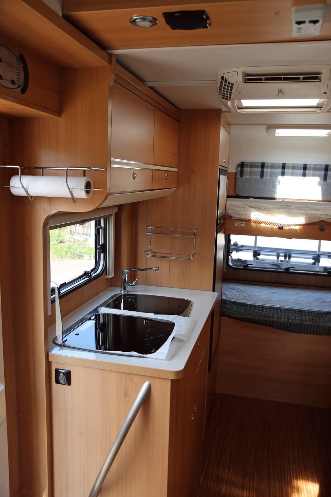 Camping-car Fiat LMC A 693 G 6 places et 6 couchages. Permis B â Image 4