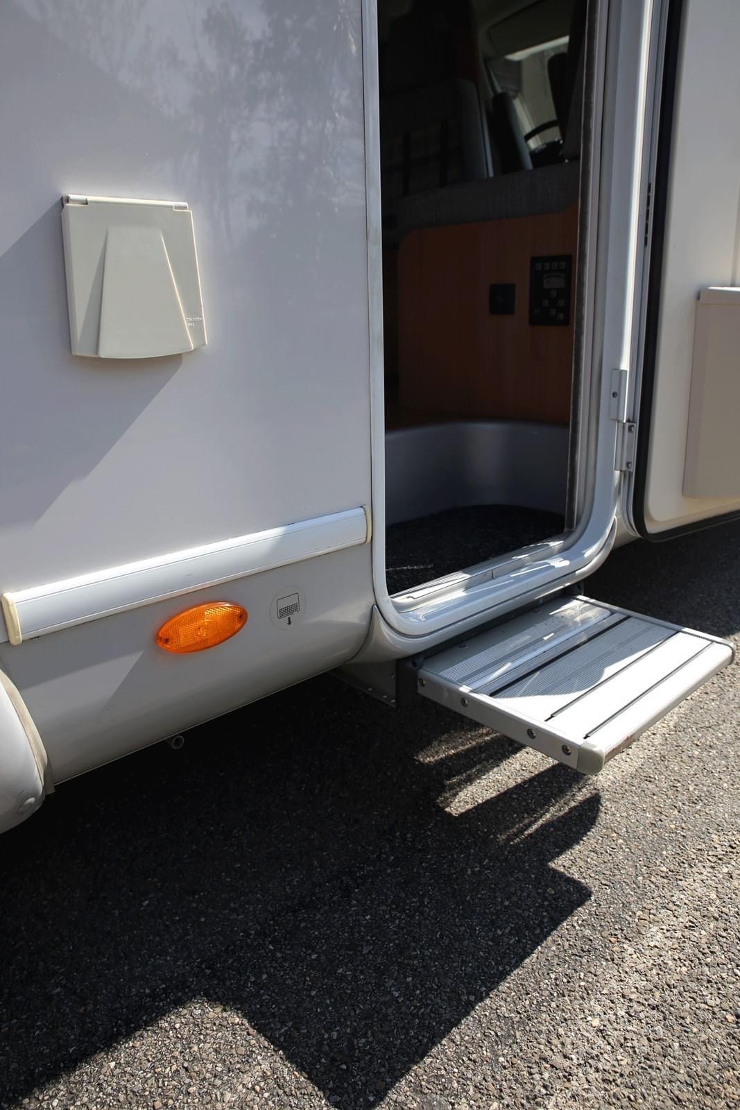 Camping-car Fiat LMC A 693 G 6 places et 6 couchages. Permis B â Image 13