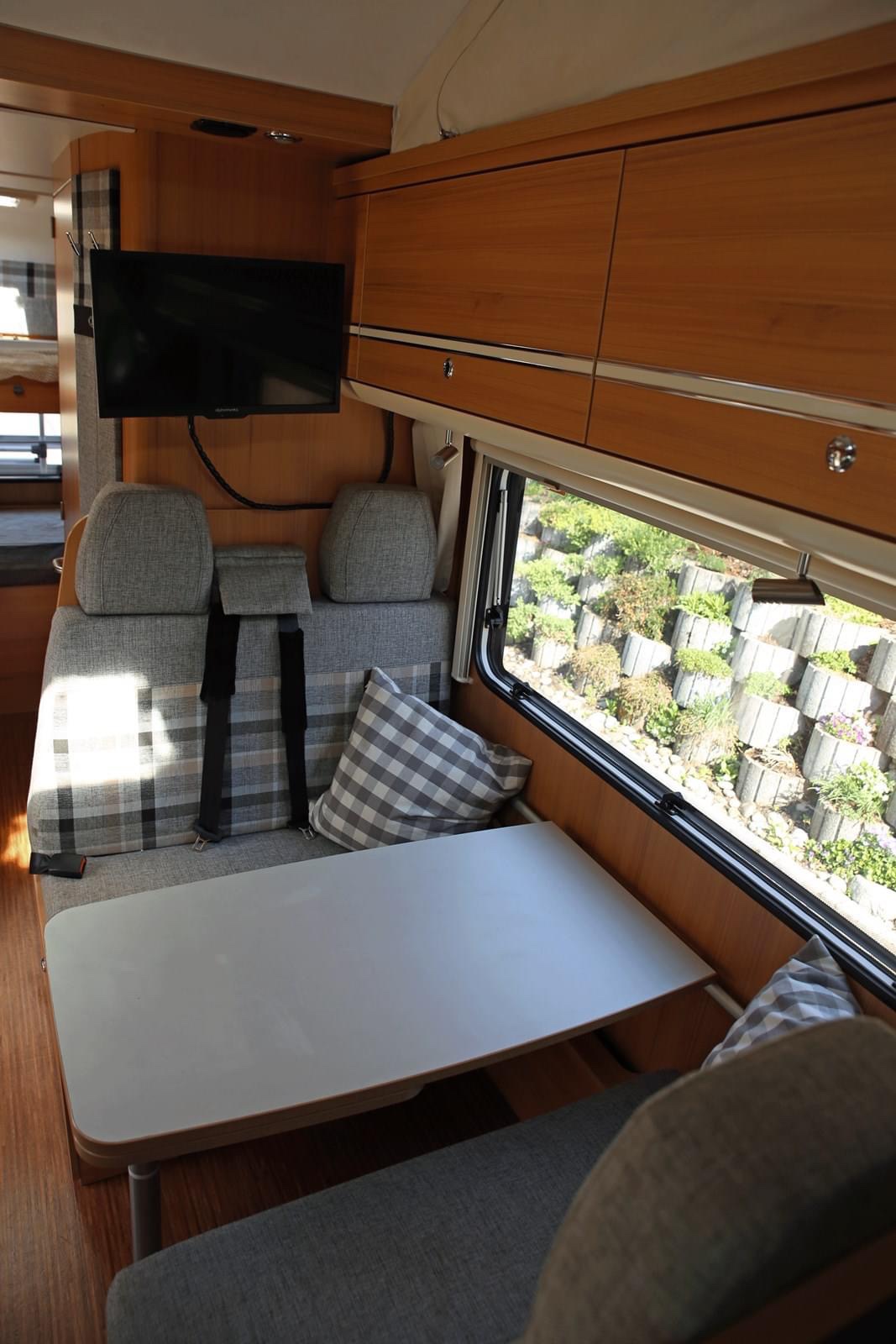 Camping-car Fiat LMC A 693 G 6 places et 6 couchages. Permis B â Image 21