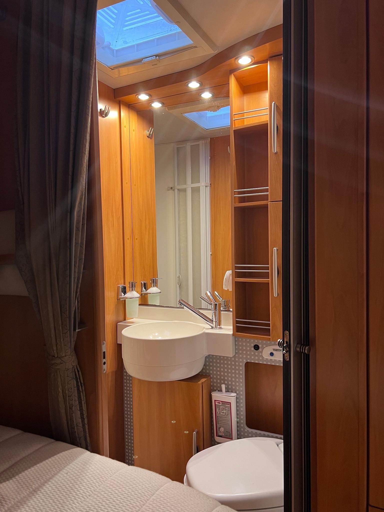 Hymer B654SL*Climatisation*Solaire*Lithium*onduleur*auvent* – Image 44