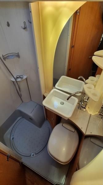 LMC Fiat Ducato 130ch, semi-intégré Liberty TI 612 (semi-intégré) – Image 15