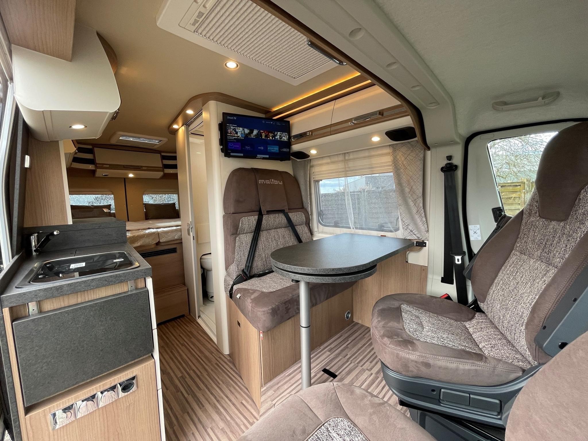 MALIBU DIVERSITY 600 DBK Compact VAN LIMITED-BLACK-EDITION (fourgon Van) – Image 18