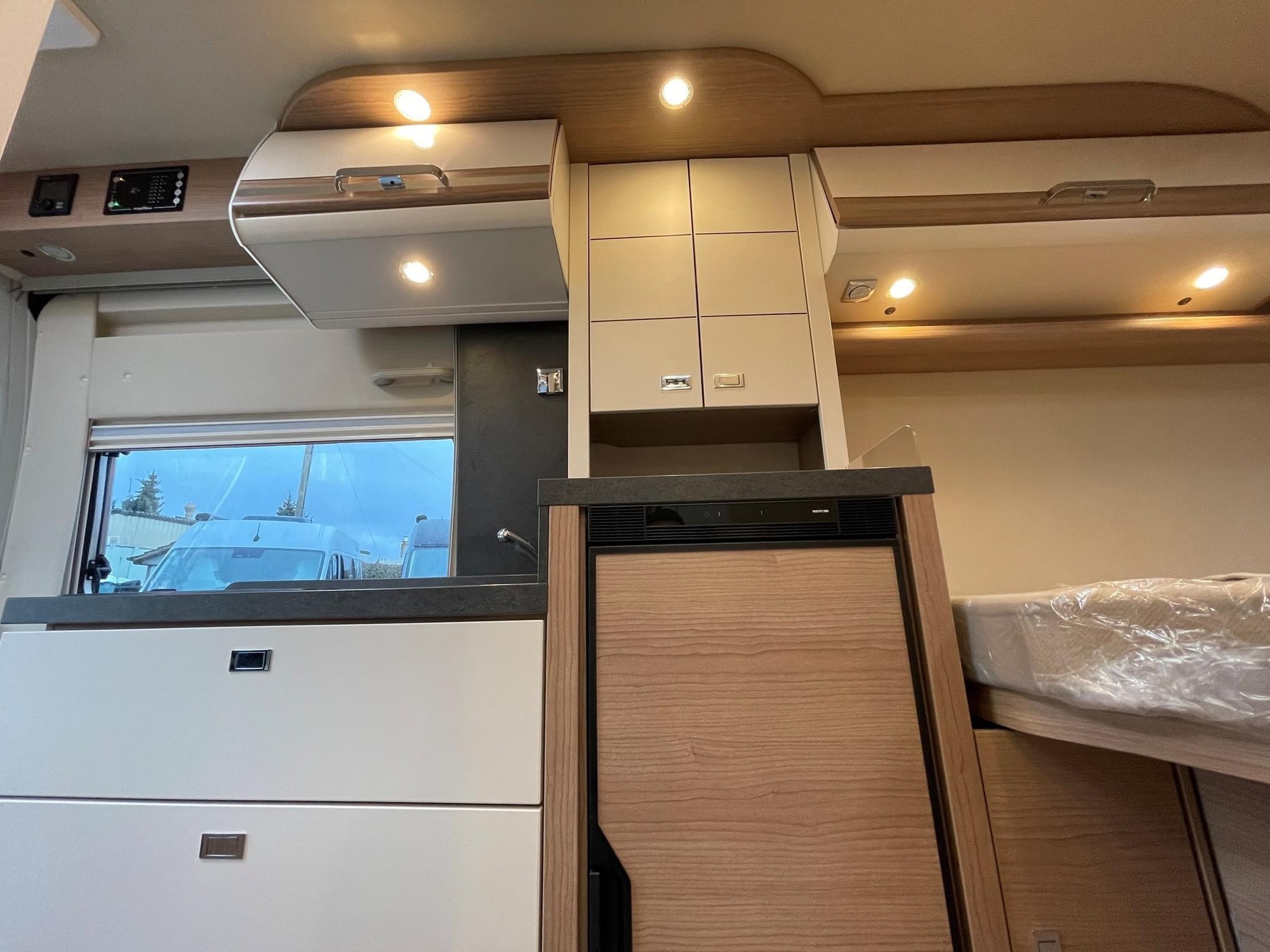 MALIBU DIVERSITY 600 DBK Compact VAN LIMITED-BLACK-EDITION (fourgon Van) – Image 25