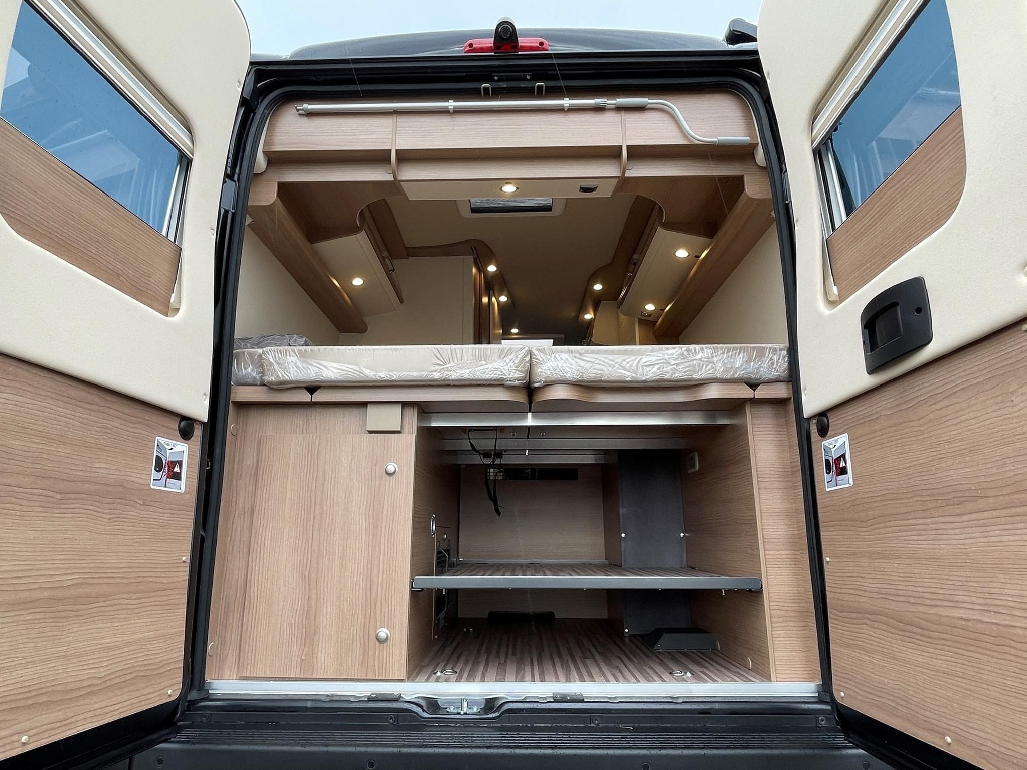 MALIBU DIVERSITY 600 DBK Compact VAN LIMITED-BLACK-EDITION (fourgon Van) – Image 30