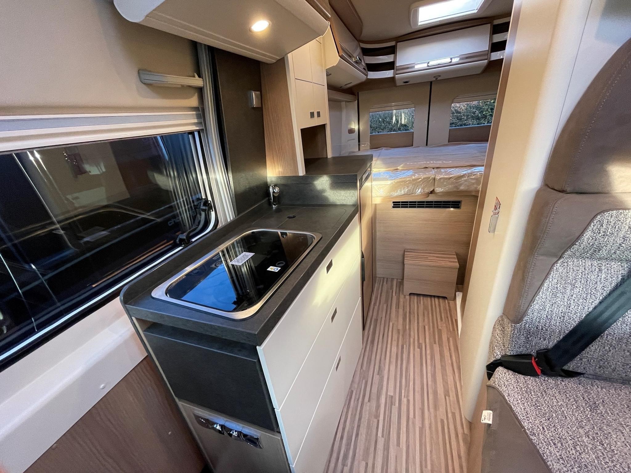 MALIBU DIVERSITY 600 DBK Compact VAN LIMITED-BLACK-EDITION (fourgon Van) – Image 31