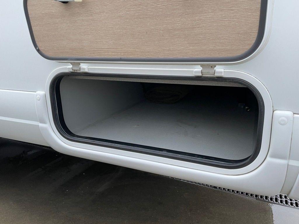 Pilote I069XLC (camping-car) – Image 6