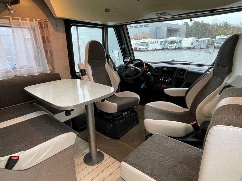 Pilote I069XLC (camping-car) – Image 12