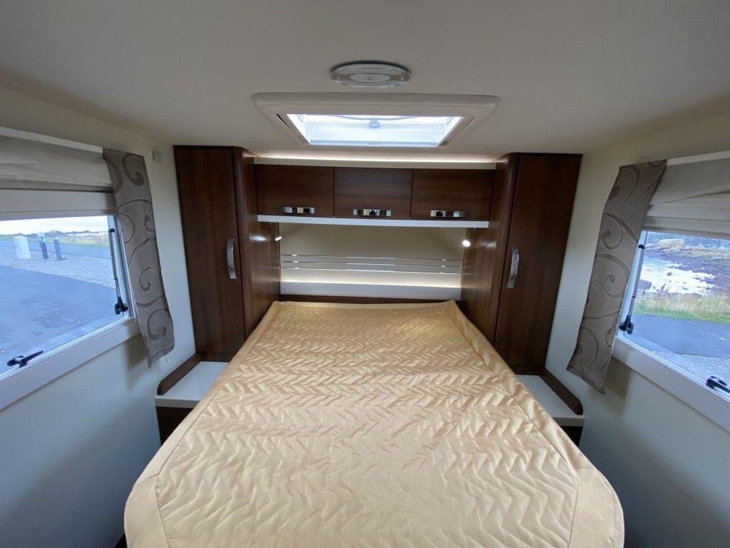 Mclouis Mc 2 Karat Edition avec lit queen (camping-car) – Image 15