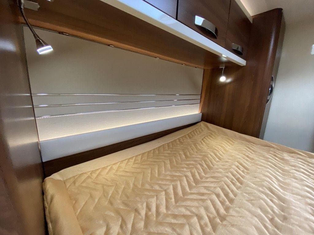 Mclouis Mc 2 Karat Edition avec lit queen (camping-car) – Image 16