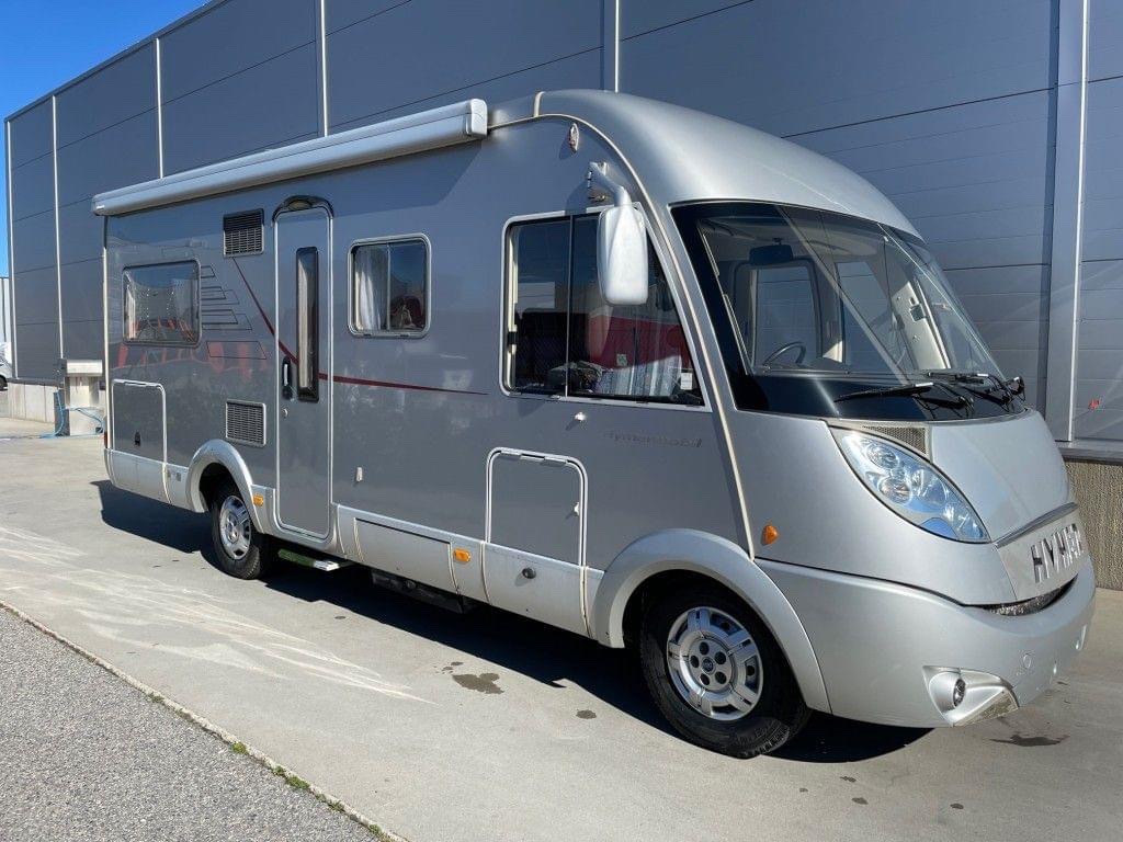 Hymer B 654 SL (camping-car)