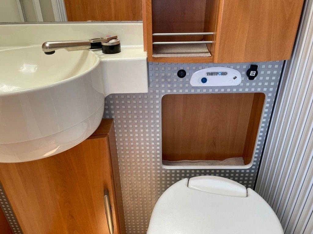 Hymer B 654 SL (camping-car) – Image 29