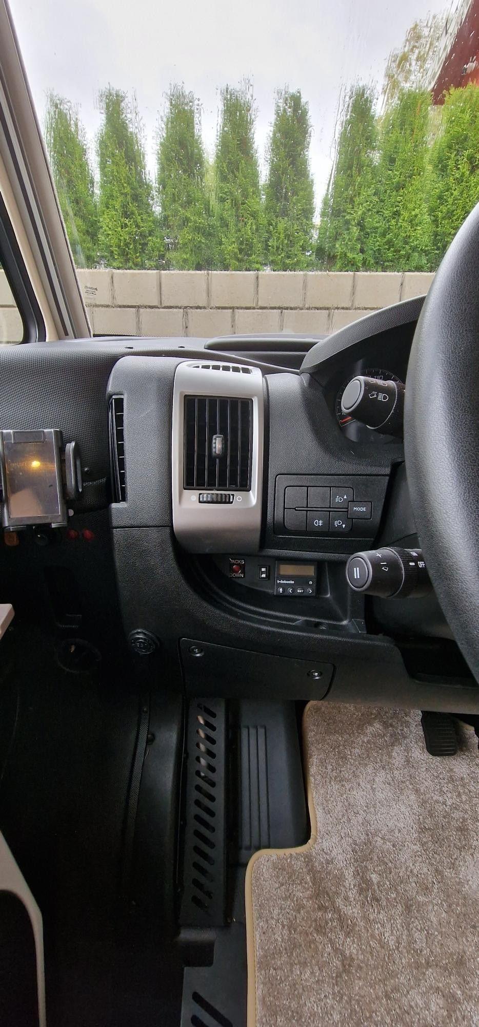 Camping-car Dethleffs XL-I 7850 – Image 14