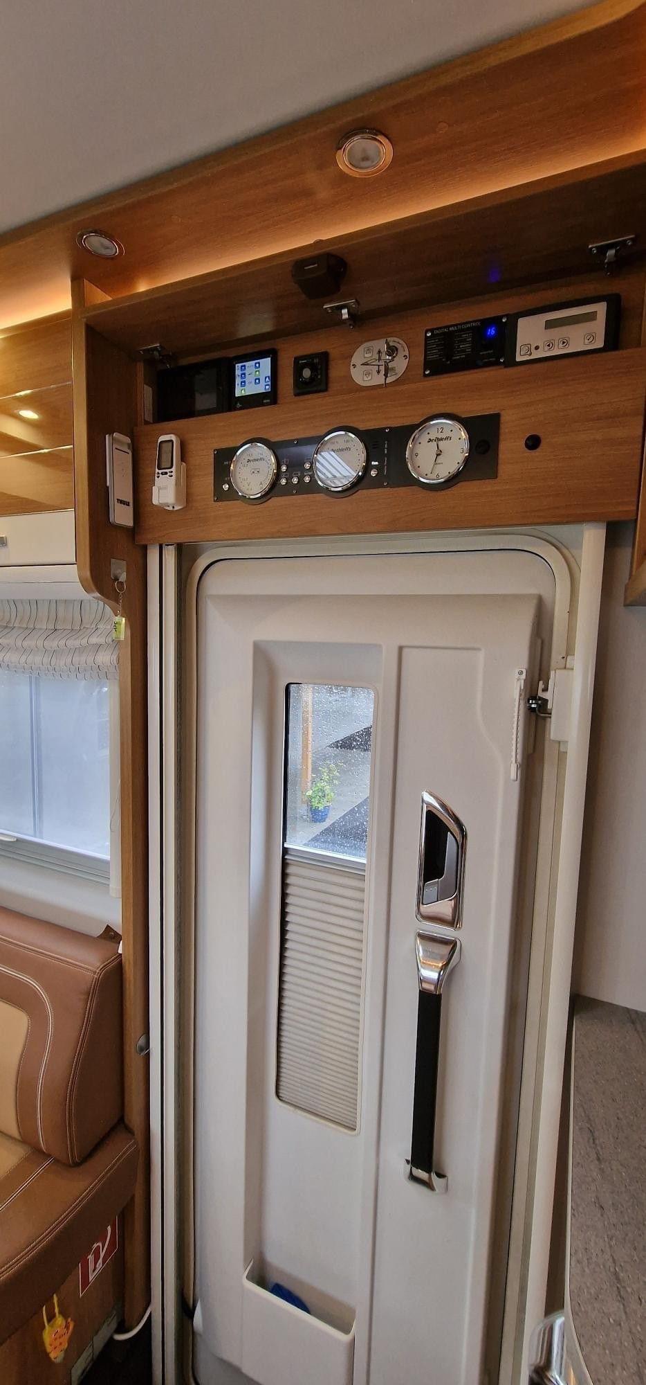 Camping-car Dethleffs XL-I 7850 – Image 17