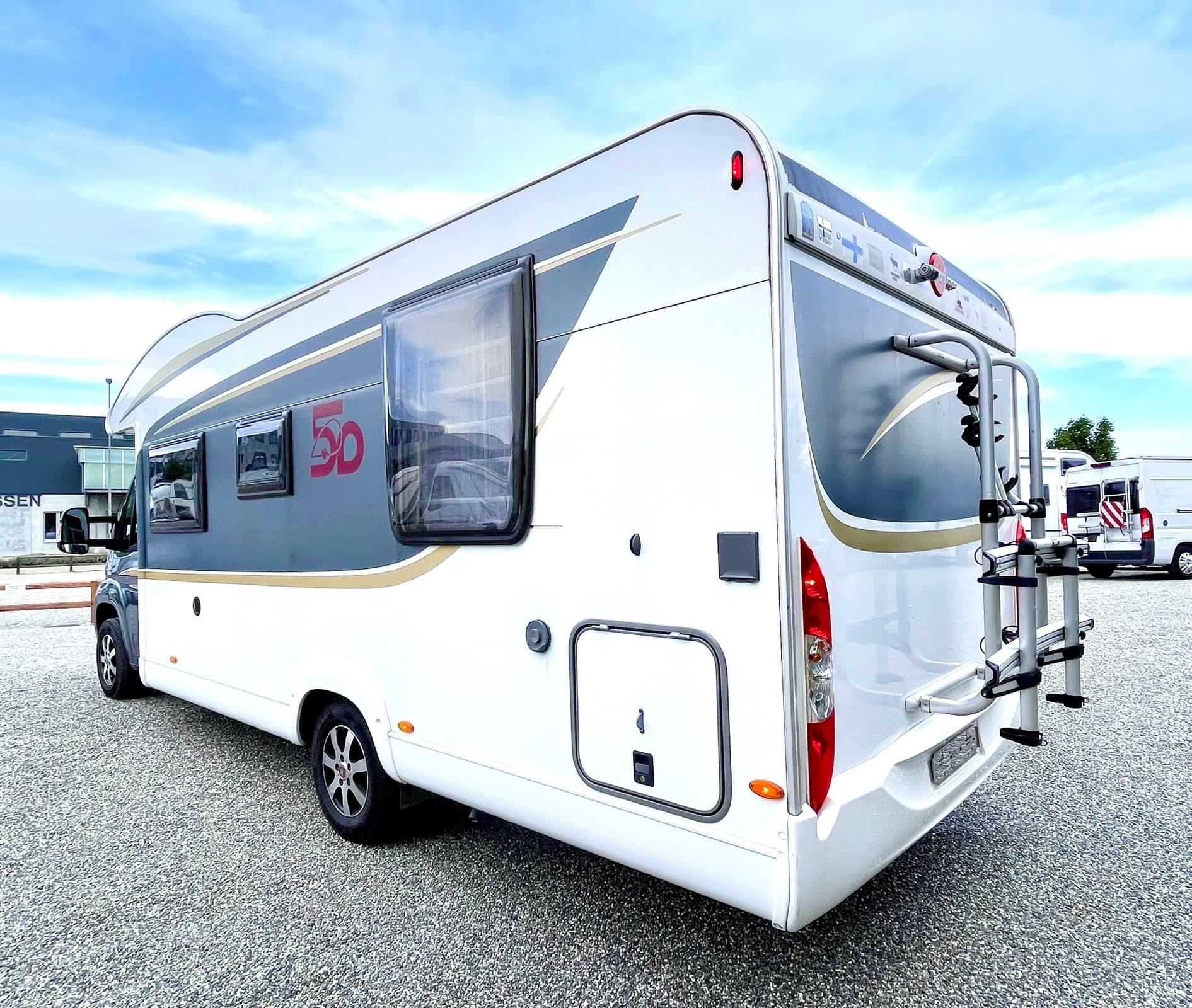 Camping-car FIAT Ducato 2.3JTD 130PS BÜRSTNER 55 ans ***LIT ÉLÉVATEUR*** (semi-intégré) – Image 4