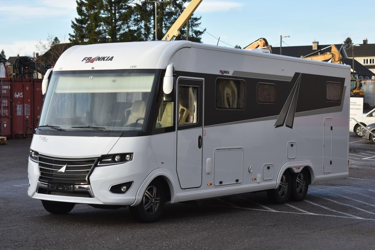 Camping-car FRANKIA L 840 GD 5.5T F-LINE LUXE AUVENT AUTOMATIQUE FOUR DOMETIC – Image 2