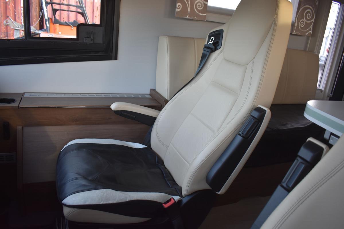 Camping-car FRANKIA L 840 GD 5.5T F-LINE LUXE AUVENT AUTOMATIQUE FOUR DOMETIC – Image 23