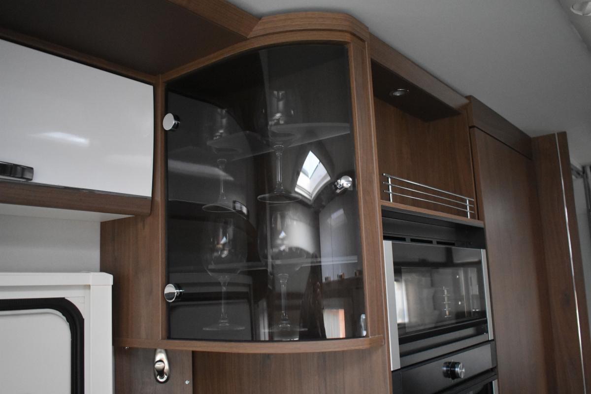 Camping-car FRANKIA L 840 GD 5.5T F-LINE LUXE AUVENT AUTOMATIQUE FOUR DOMETIC – Image 26