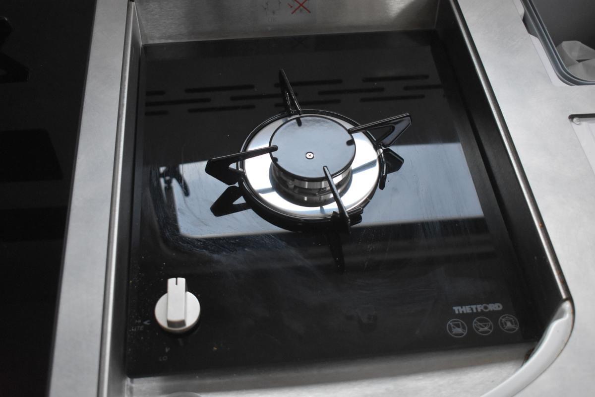 Camping-car FRANKIA L 840 GD 5.5T F-LINE LUXE AUVENT AUTOMATIQUE FOUR DOMETIC – Image 40