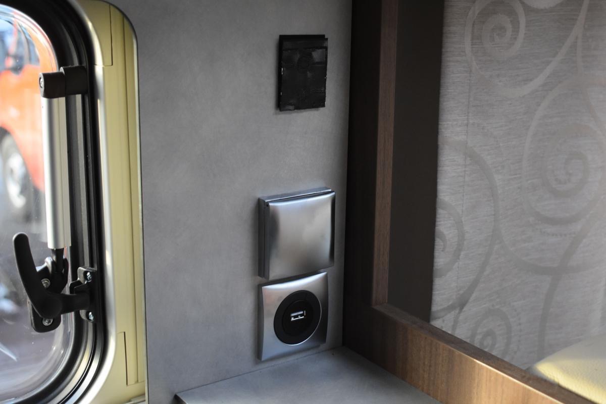 Camping-car FRANKIA L 840 GD 5.5T F-LINE LUXE AUVENT AUTOMATIQUE FOUR DOMETIC – Image 43