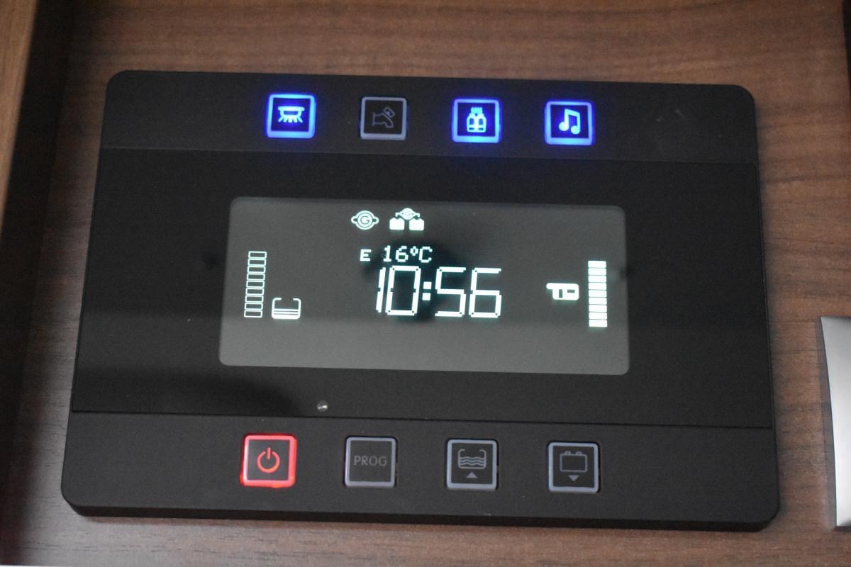 Camping-car FRANKIA L 840 GD 5.5T F-LINE LUXE AUVENT AUTOMATIQUE FOUR DOMETIC – Image 50