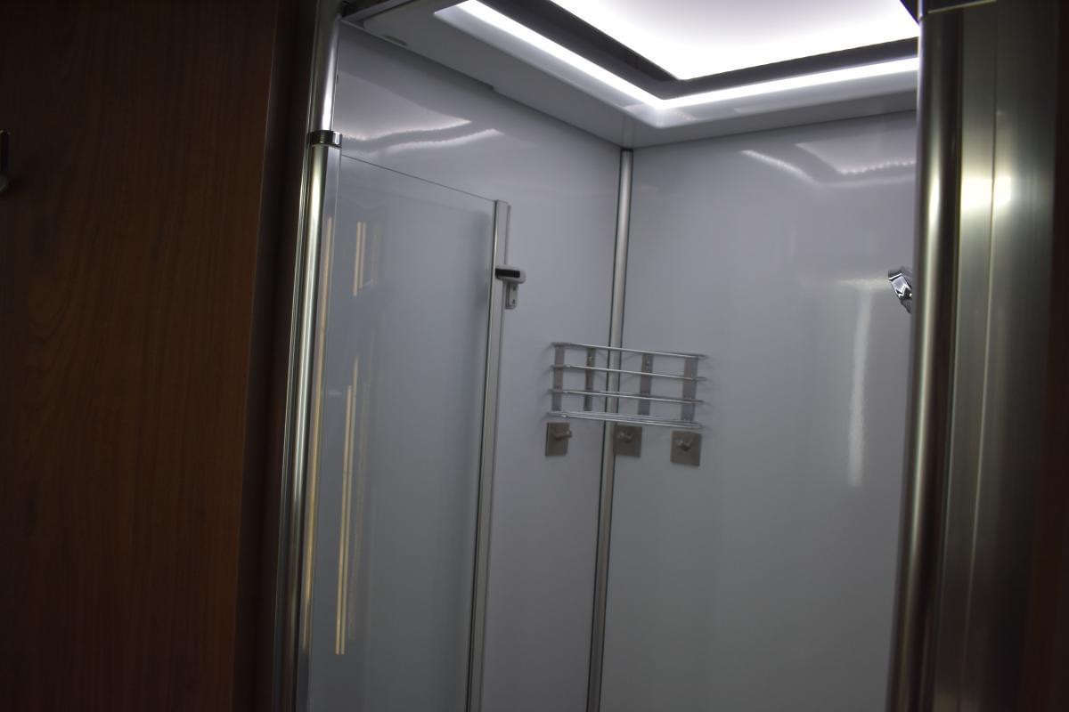 Camping-car FRANKIA L 840 GD 5.5T F-LINE LUXE AUVENT AUTOMATIQUE FOUR DOMETIC – Image 61