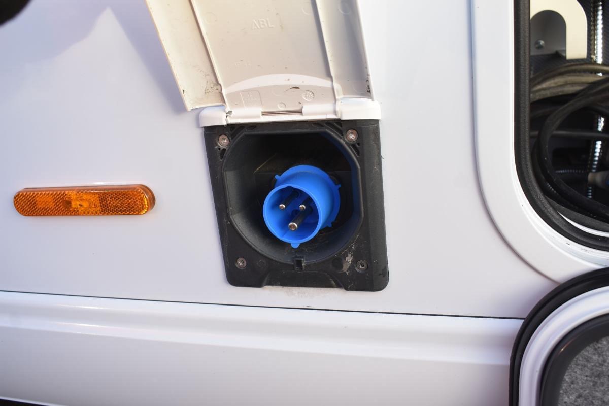 Camping-car FRANKIA L 840 GD 5.5T F-LINE LUXE AUVENT AUTOMATIQUE FOUR DOMETIC – Image 76