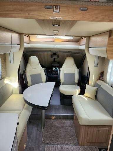 Camping-car FLEURETTE Florium Mayflower 74 LMF (Semi-intégré) – Image 10