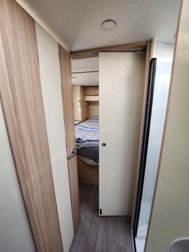 Camping-car FLEURETTE Florium Mayflower 74 LMF (Semi-intégré) – Image 16