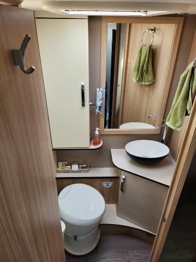 Camping-car FLEURETTE Florium Mayflower 74 LMF (Semi-intégré) – Image 21