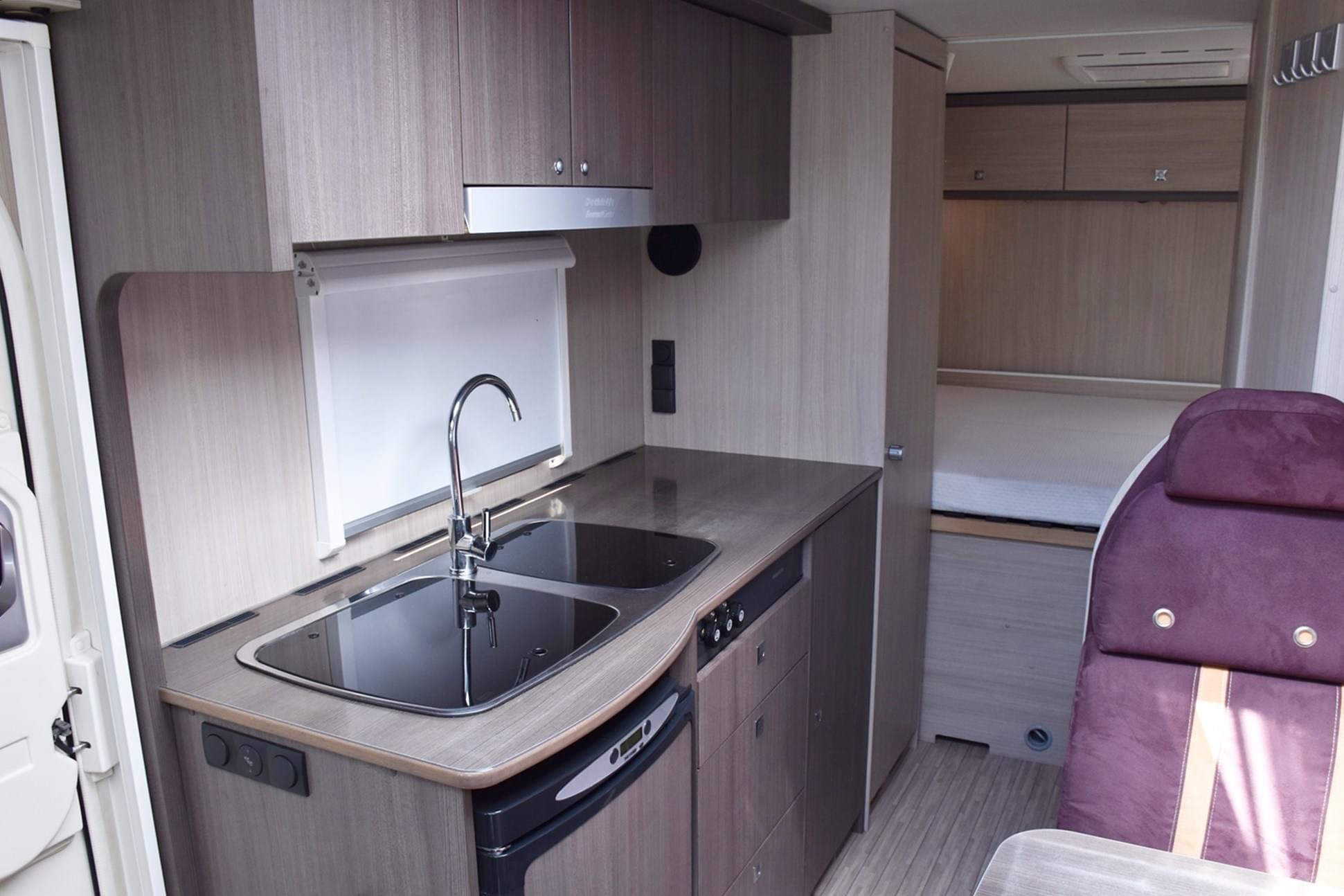 Camping-car DETHLEFFS GLOBE S 2,3 DIESEL FIAT DUCATO MULTIJET 150 (Semi-intégré) – Image 17