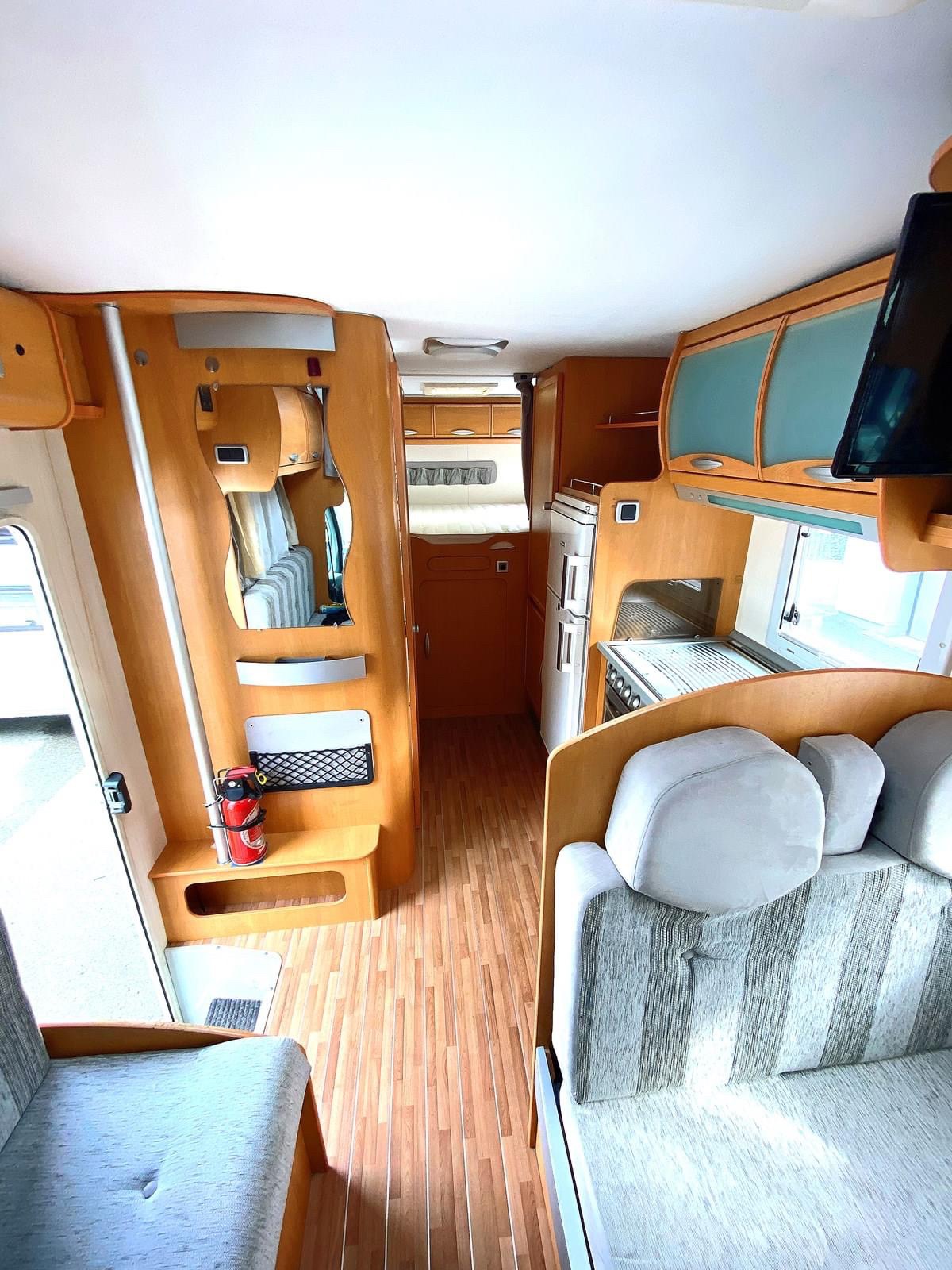 Camping-car FIAT Ducato 17Q 2.3 JTD – Image 9