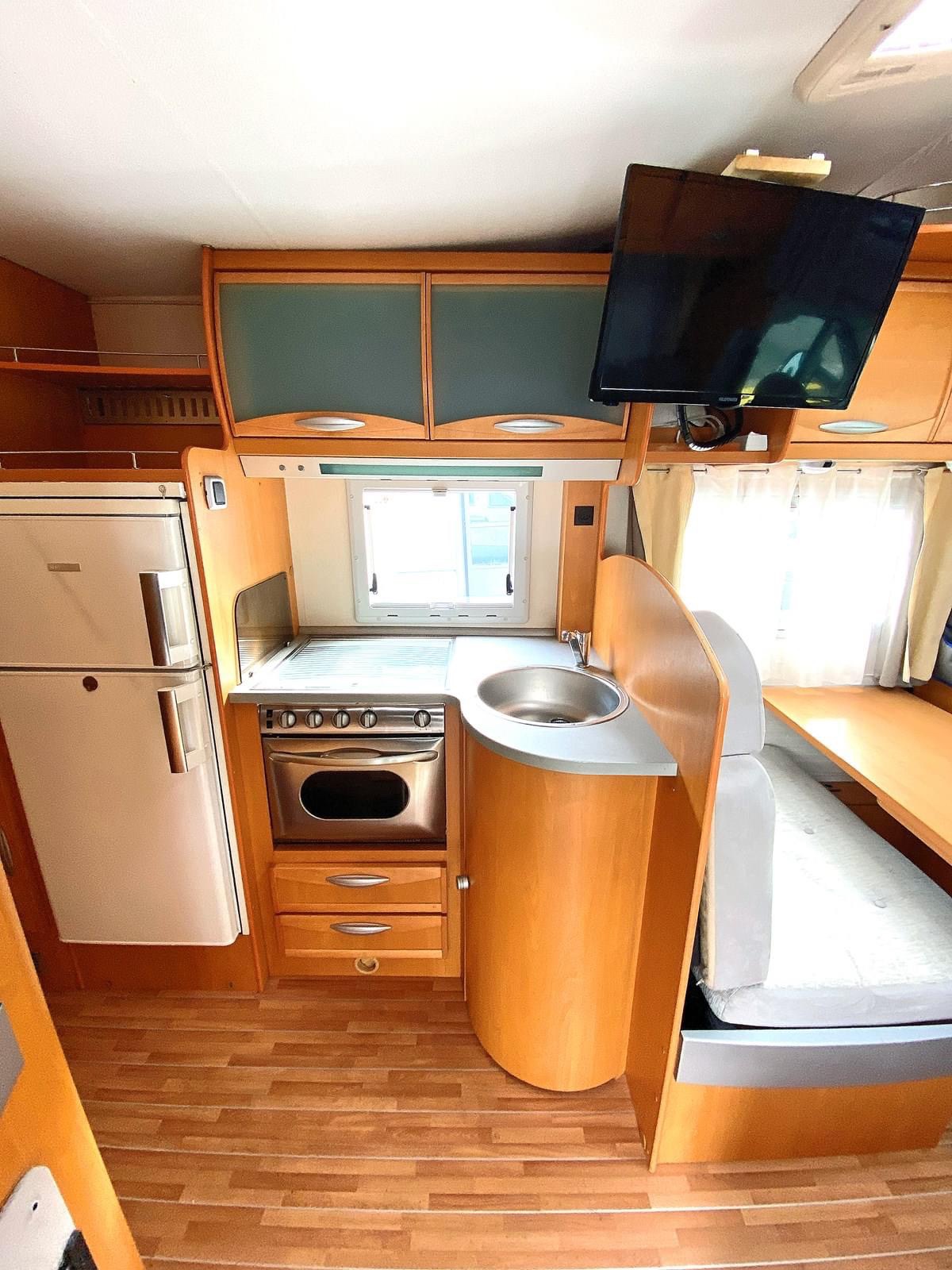 Camping-car FIAT Ducato 17Q 2.3 JTD – Image 10